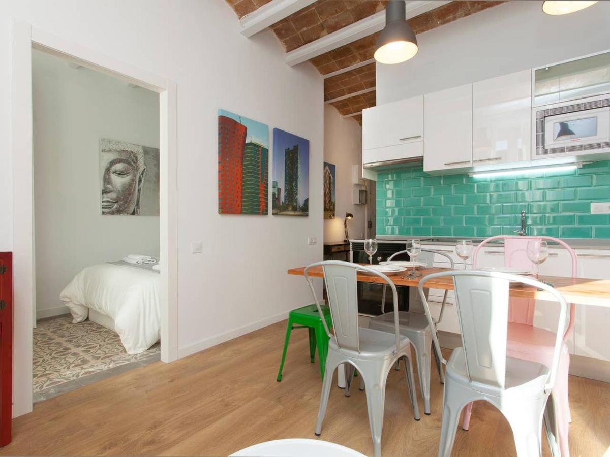 Colour Pop Fira By Myrentalhost L'Hospitalet de Llobregat Exterior foto